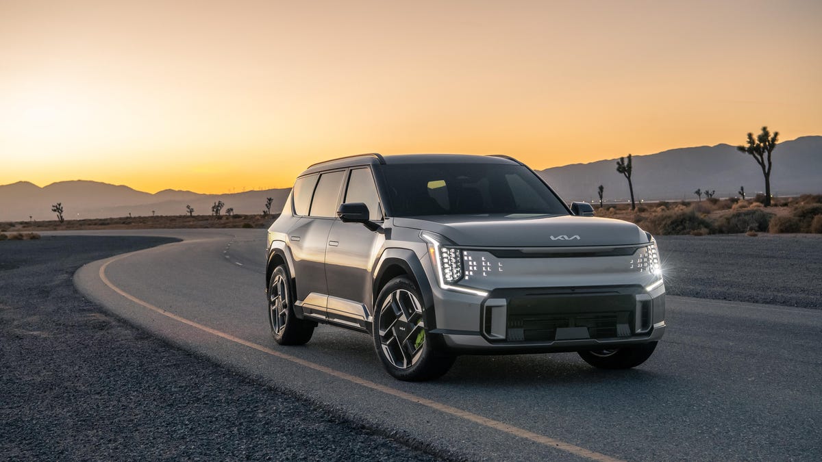 2026 Kia EV9 GT Is A 501-HP Family Hauler With An Electronically Controlled Suspension