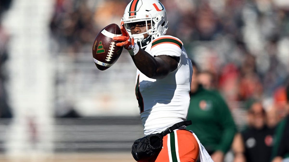 Former Miami WR Colbie Young transfers to Georgia