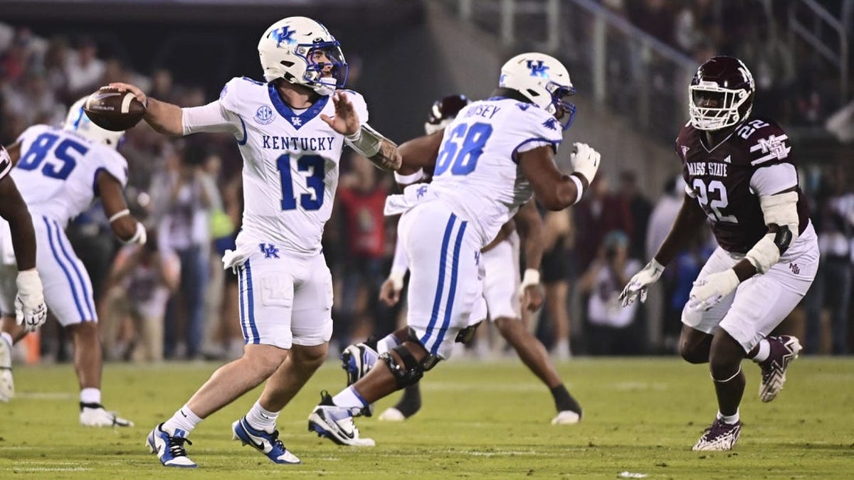 Kentucky snaps losing streak with decisive win over Mississippi State