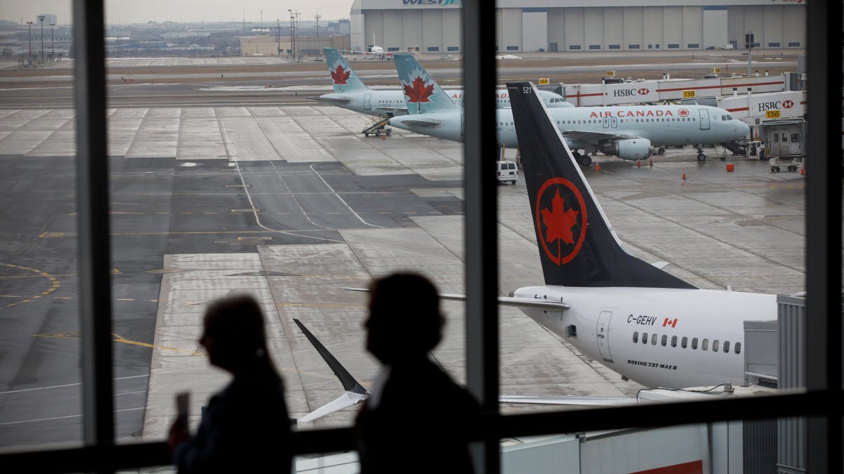 A Telecom Outage Sent Canadian Airports Into Havoc