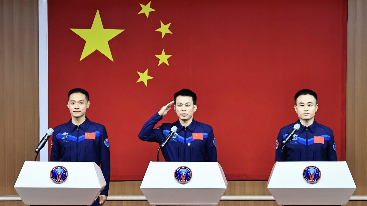China se prepara para lanzar la tripulación de su sexta estación espacial