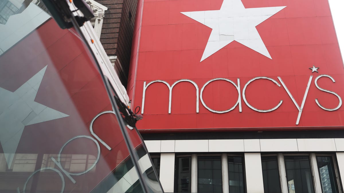 Macy's beats on earnings but cuts 2025 guidance because of tariffs