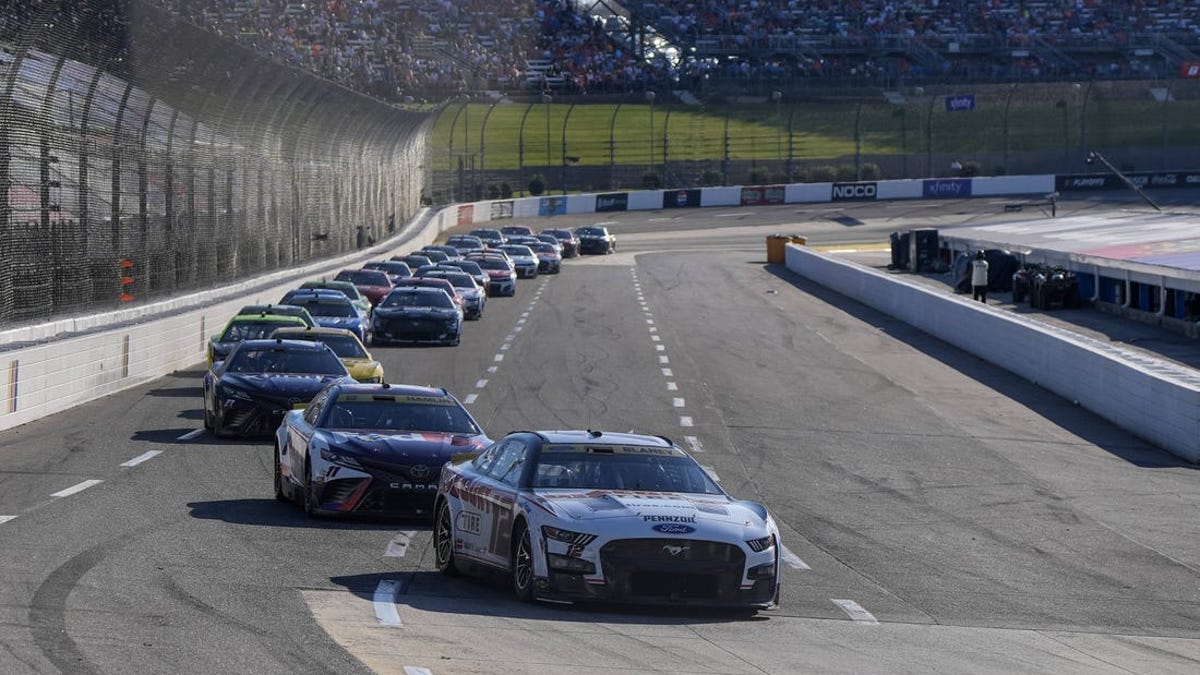 Ryan Blaney Wins At Martinsville, Reaches Championship 4