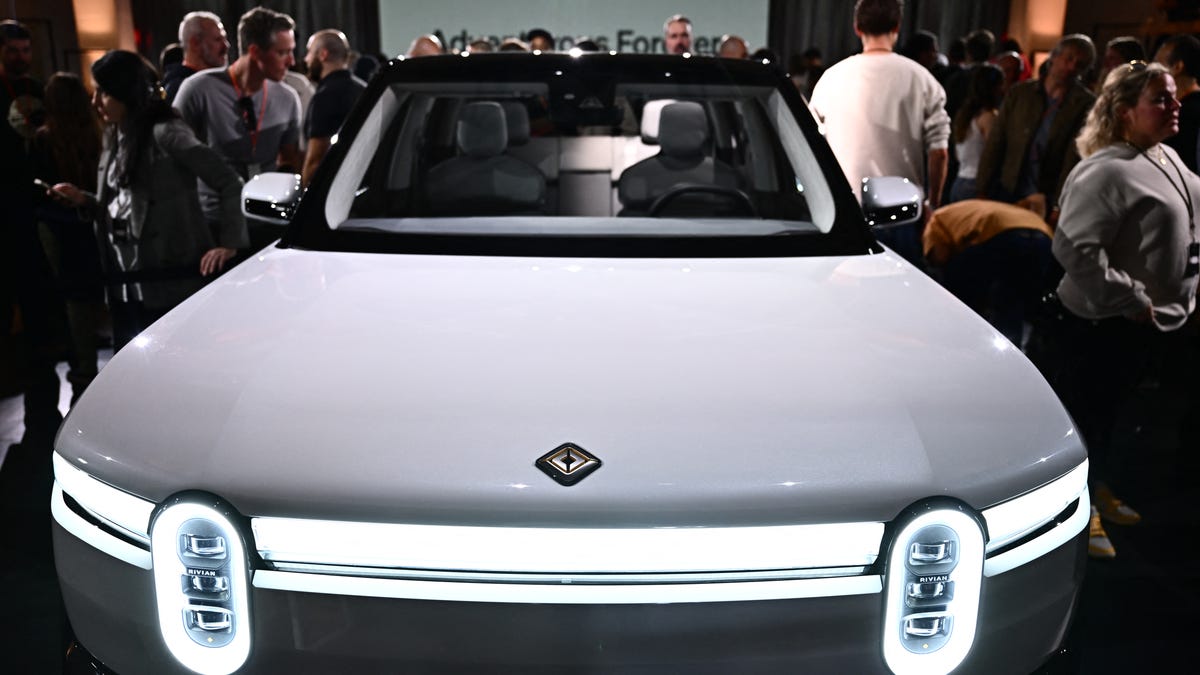 Read more about the article Rivian share price rises 50% after Volkswagen investment