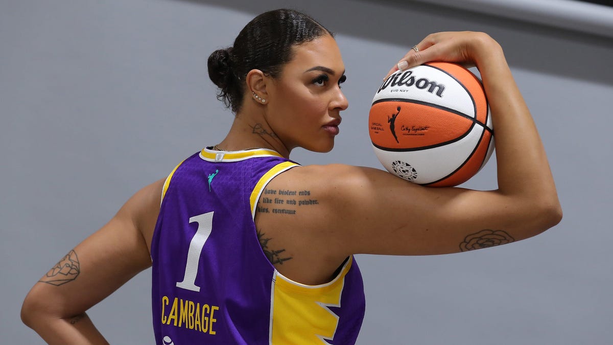 New Sparks player Liz Cambage is finally where she's always wanted to be -  Los Angeles Times