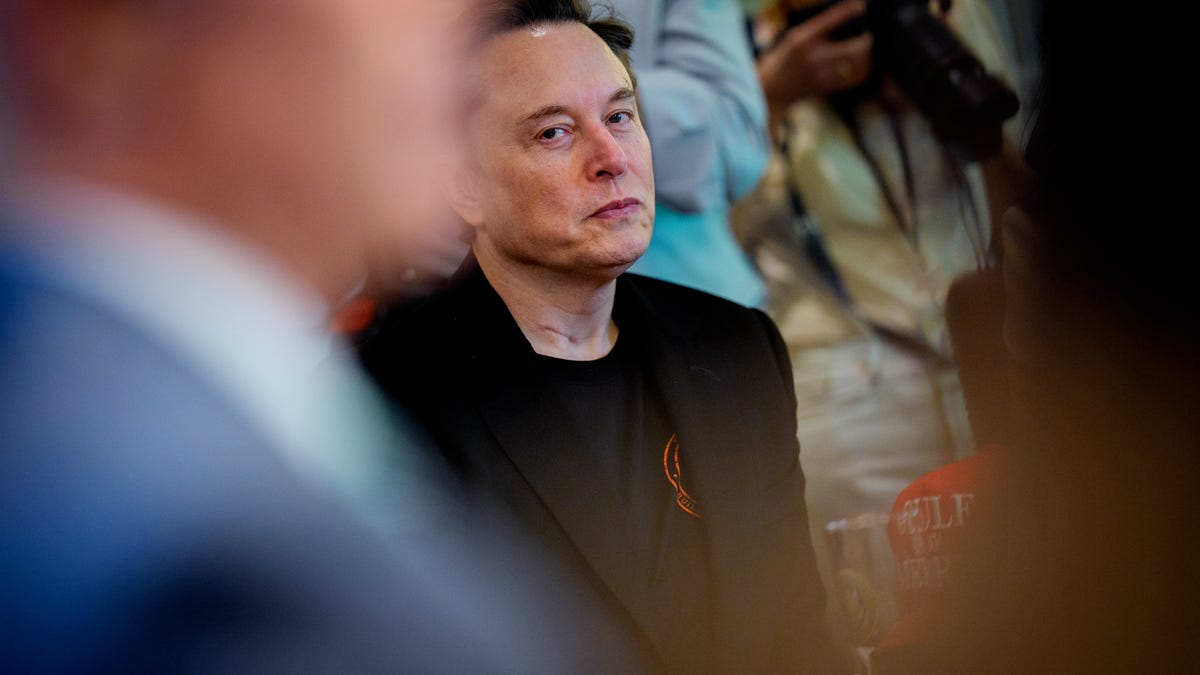 Tesla's board sent Elon Musk a 'warning shot,' analyst says