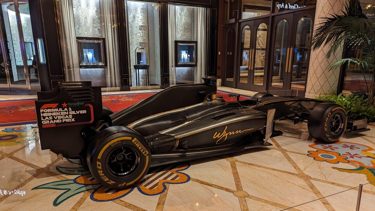 Las Vegas Strip hotel prices fall on Formula 1 weekend