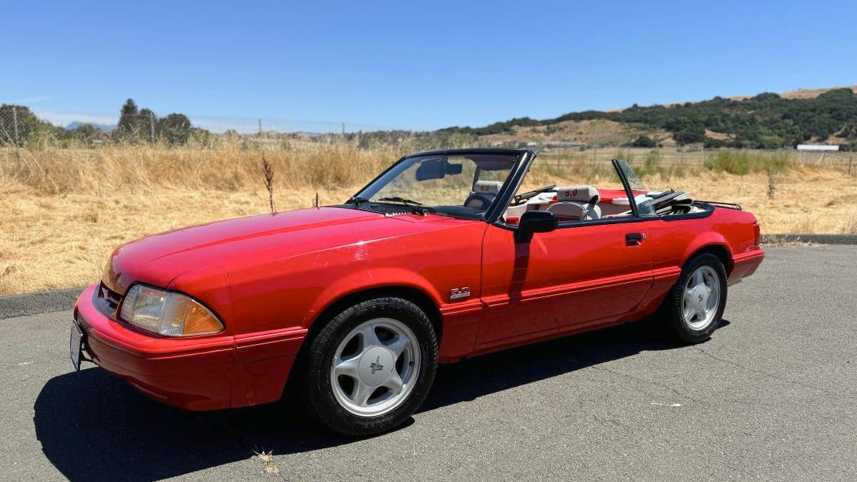 At ,900, Is This 1993 Ford Mustang LX 5.0 A Good Deal?