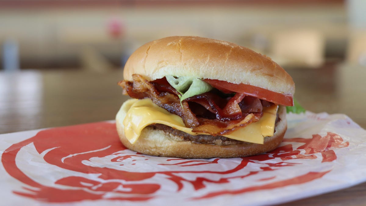 App allows ordering by phone at Wendy's