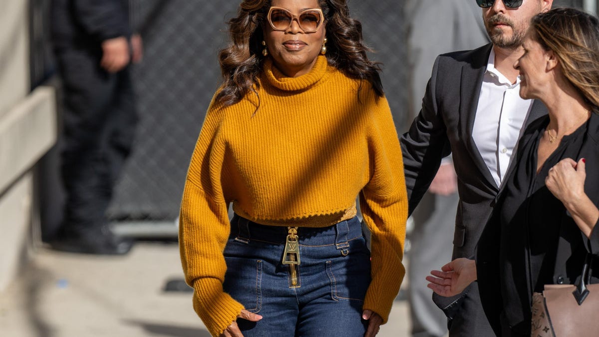 Oprah Winfrey Regrets Role in Diet, Weight Loss Culture