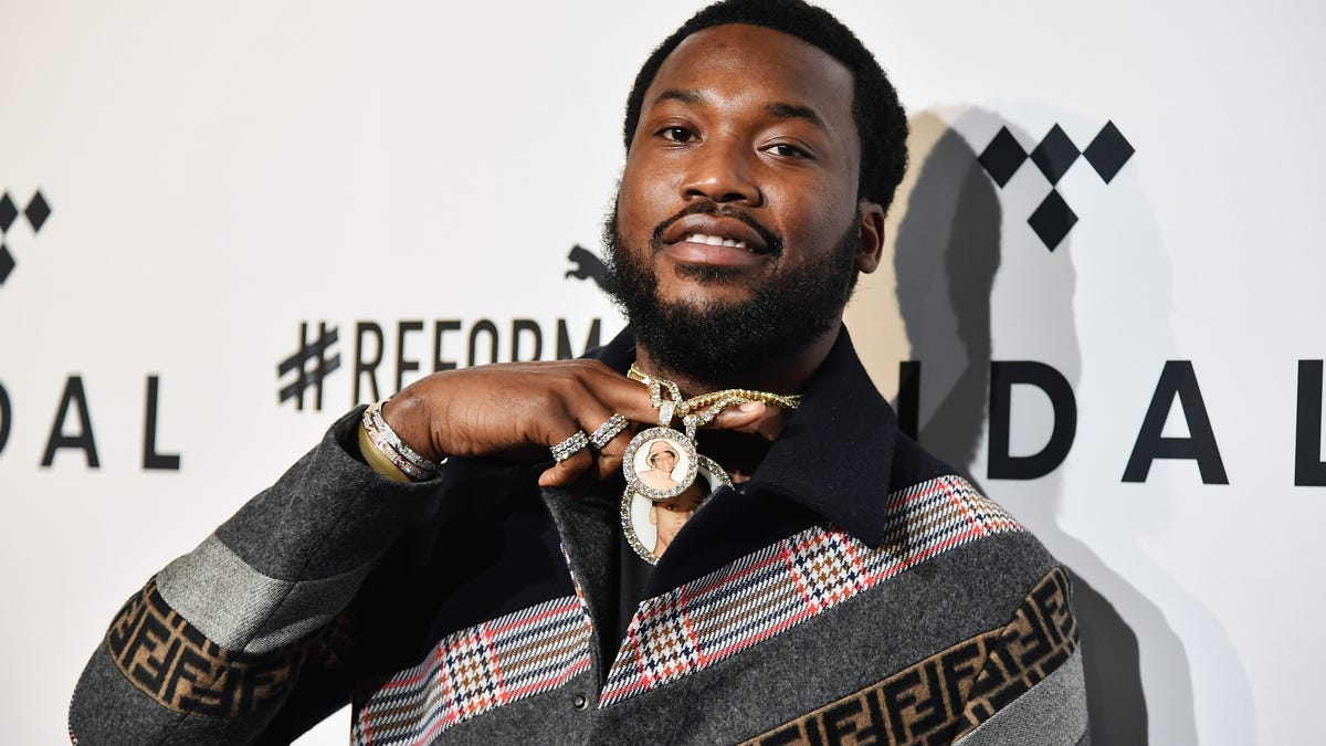 NSFW: Meek Mill Put Money on the Head of a Man Who Committed Unspeakably Disgusting Crime in Philly #MeekMill