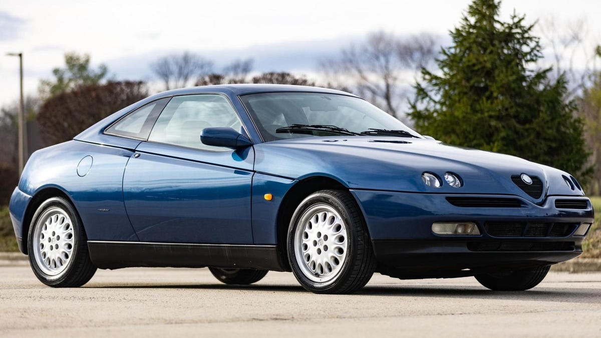 Start Your New Year Off The Wrong Way With A 1996 Alfa Romeo GTV Coupe