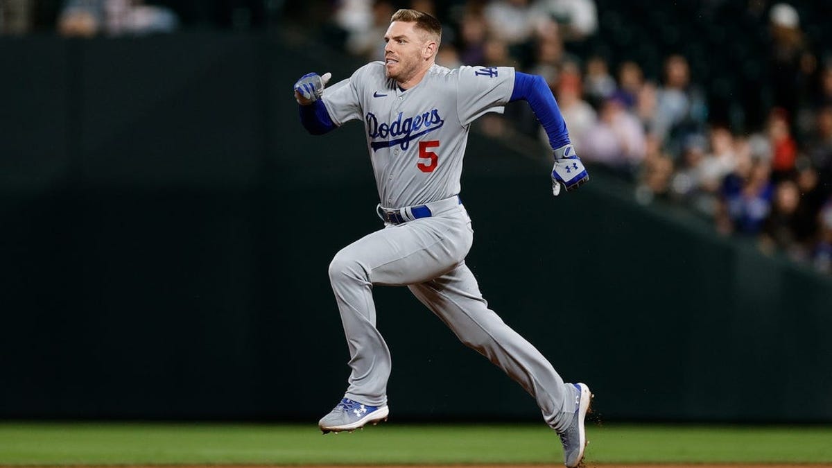 Dodgers beat Rockies 2-1 on Betts' infield single in 9th