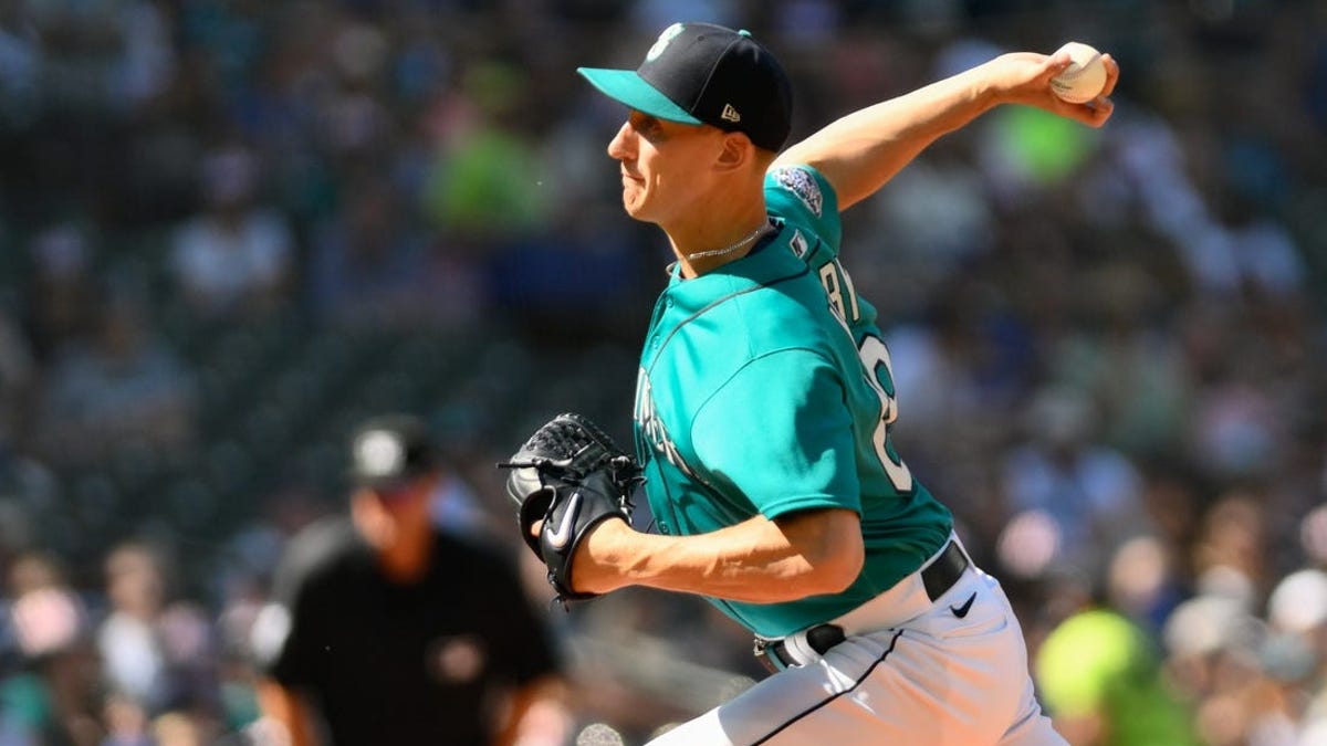 George Kirby shows why he's an All-Star, pitching Mariners past Astros