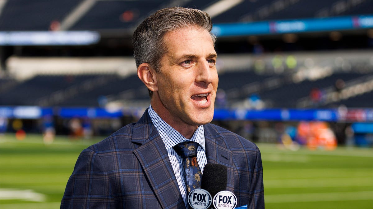 Kevin Burkhardt ‘The Men, They Begin Their Brutal Clash, And We—We