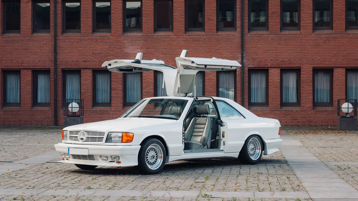 Become Your Raddest Self When You Buy This 1980s Mercedes-Benz S-Class With Gullwing Doors