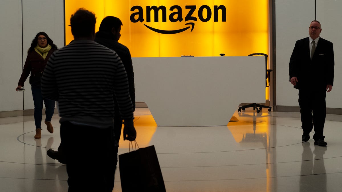 Amazon employees want to rethink return policy