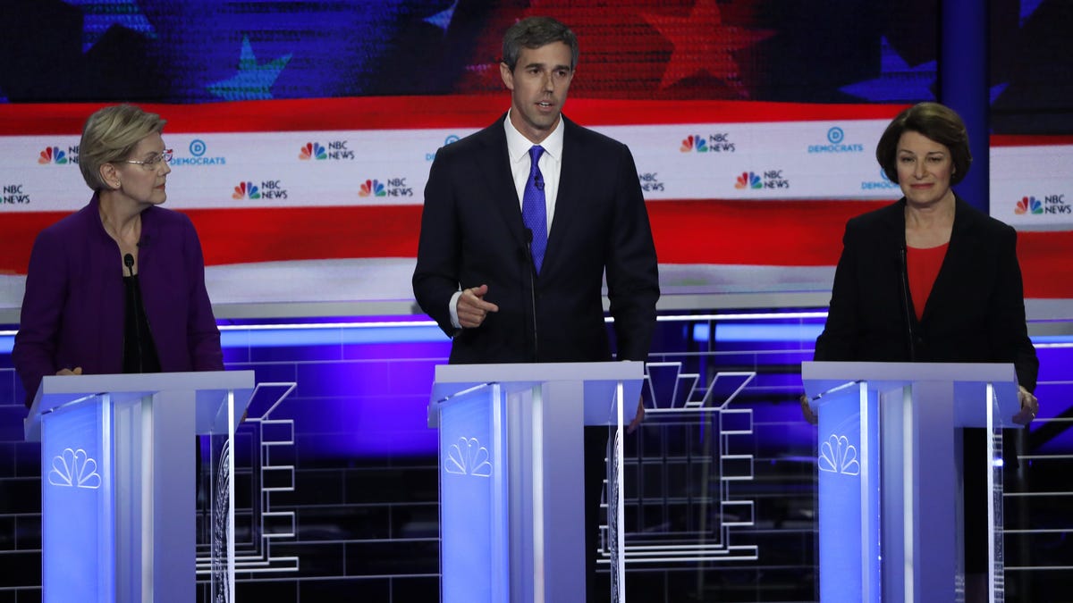 Multiple Democratic presidential candidates duel in Spanish