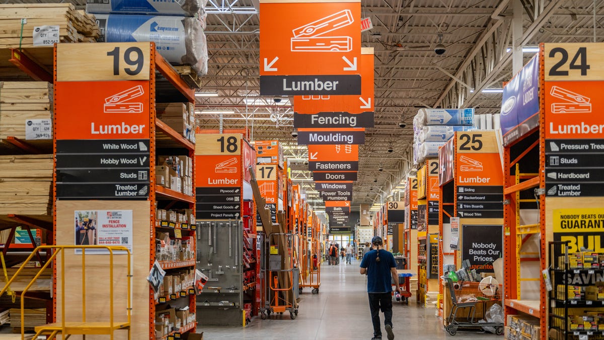 Home Depot shows that the housing market chill is hitting hard