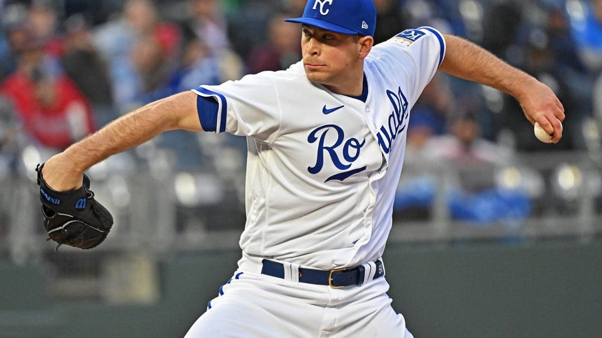 Royals Place LHP Kris Bubic (flexor Strain) On IL