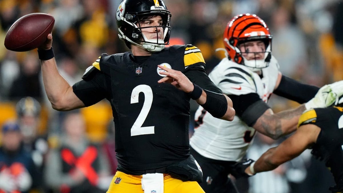 Steelers Stick With Mason Rudolph Over Healthy Kenny Pickett