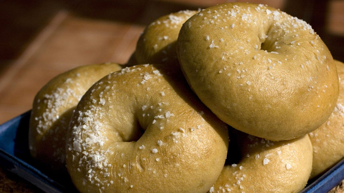 Daniel Thompson, bagel-making machine inventor, dies