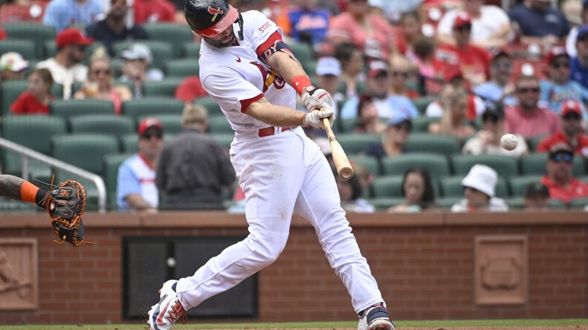 Paul Goldschmidt homers as Cardinals avoid sweep with 7-3 win over