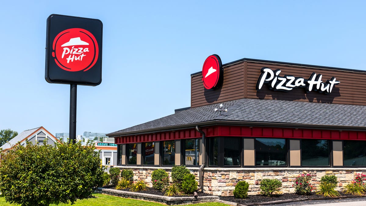 SCS serves Pizza Hut A+ pizza - Sidney Daily News