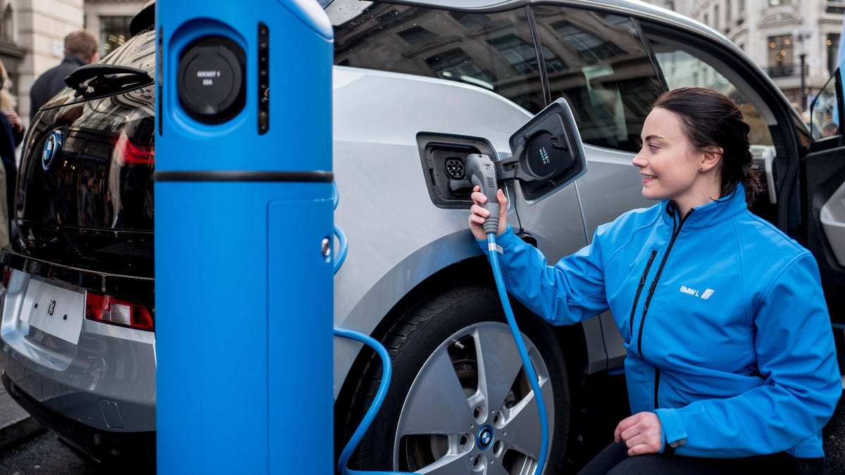 What's Driving the Gender Gap in EVs?