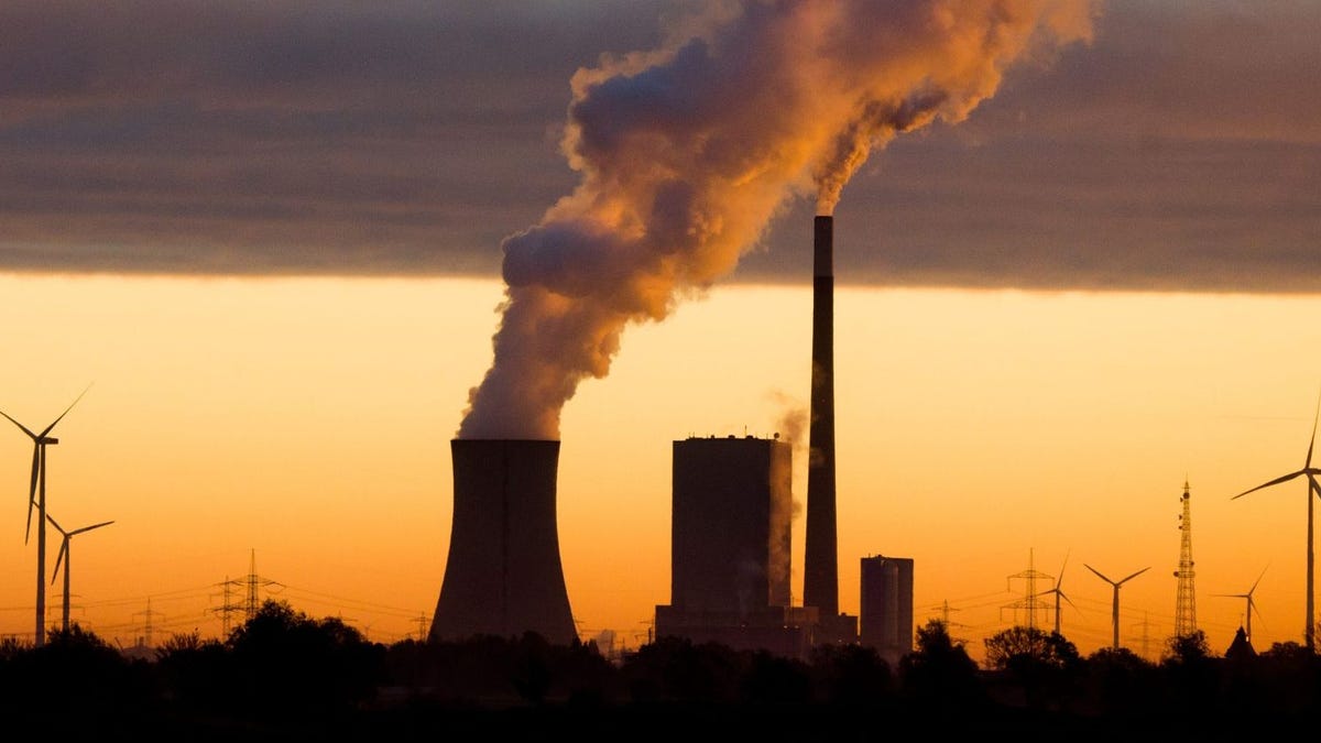 Hydrostor plans to turn closing coal power plants into giant compressed ...