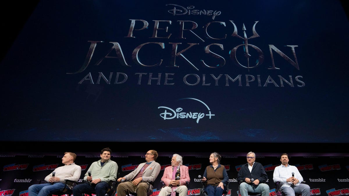 Rick Riordan, escritor de Percy Jackson, se ha reunido con Disney