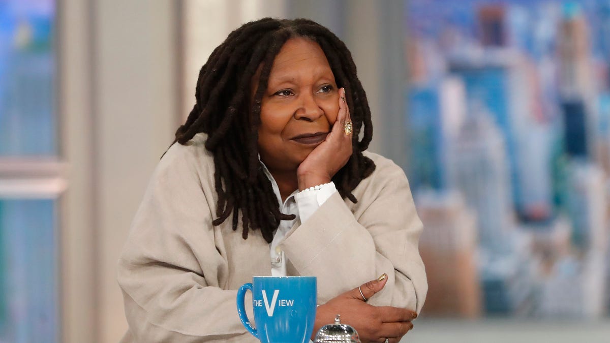 Whoopi Goldberg Bakery Denied Her Cake Because of Politics