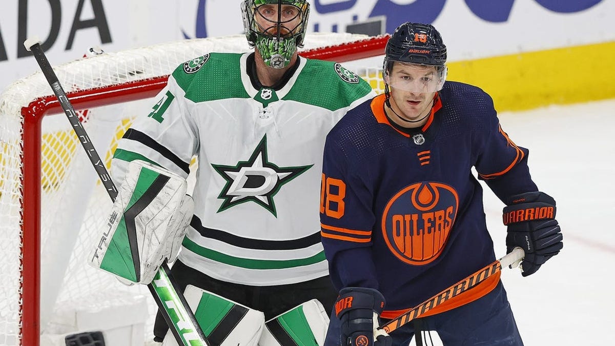 Scott Wedgewood (46 Saves), Stars Hold Off Oilers