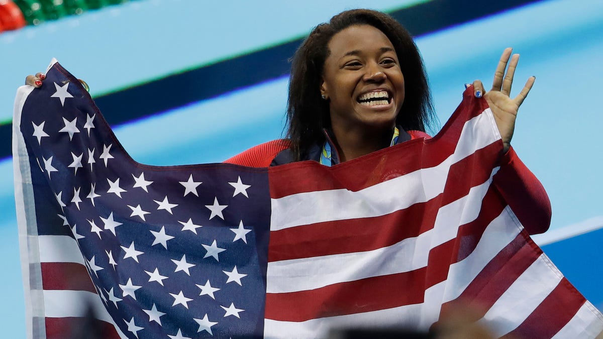 Rio Olympics: American swimmer Simone Manual used her gold-medal ...