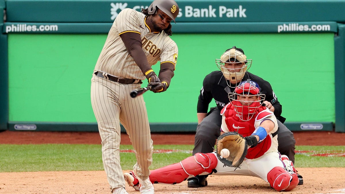 Should the Cardinals Look at Josh Bell?