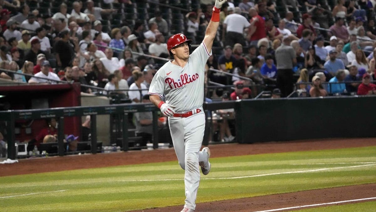 Philadelphia, Pennsylvania, USA. 30th Apr, 2019. Philadelphia Phillies  catcher J.T. Realmuto (10) in action during the MLB game between the  Detroit Tigers and Philadelphia Phillies at Citizens Bank Park in  Philadelphia, Pennsylvania.