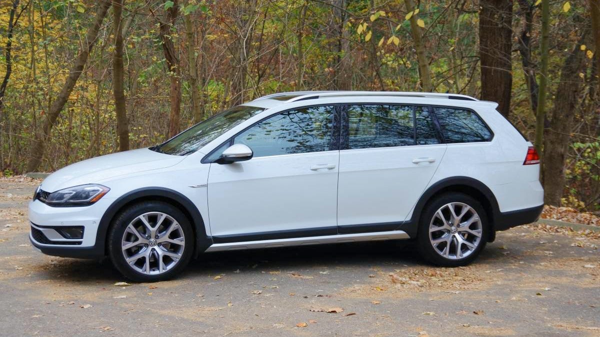 At ,800, Is This 2019 VW Golf Alltrack An Alright Bargain?