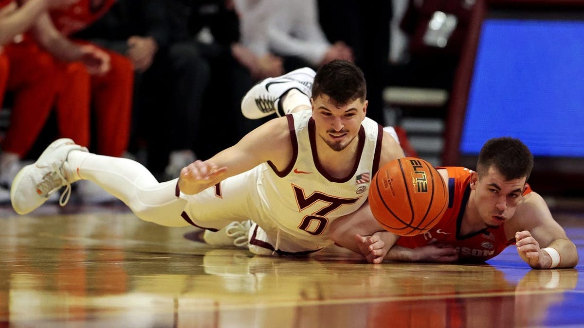 Sean Pedulla Drops 32 As Virginia Tech Upsets No 21 Clemson 2267