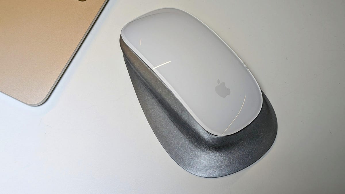 قام هذا المهندس بإنشاء أفضل إصدار من Apple Magic Mouse