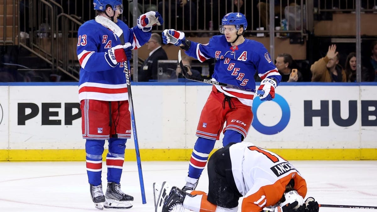 NHL Roundup: Rangers Edge Flyers In OT, Clinch Playoff Berth