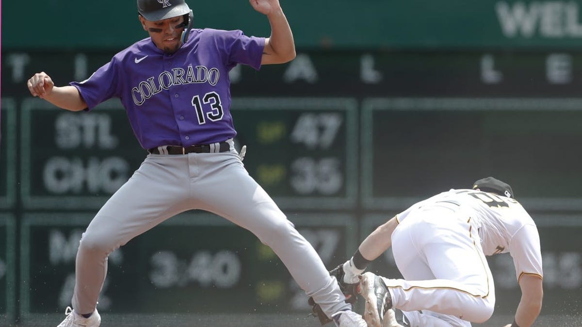 Rockies' Antonio Senzatela injured, pulled from Pirates game in