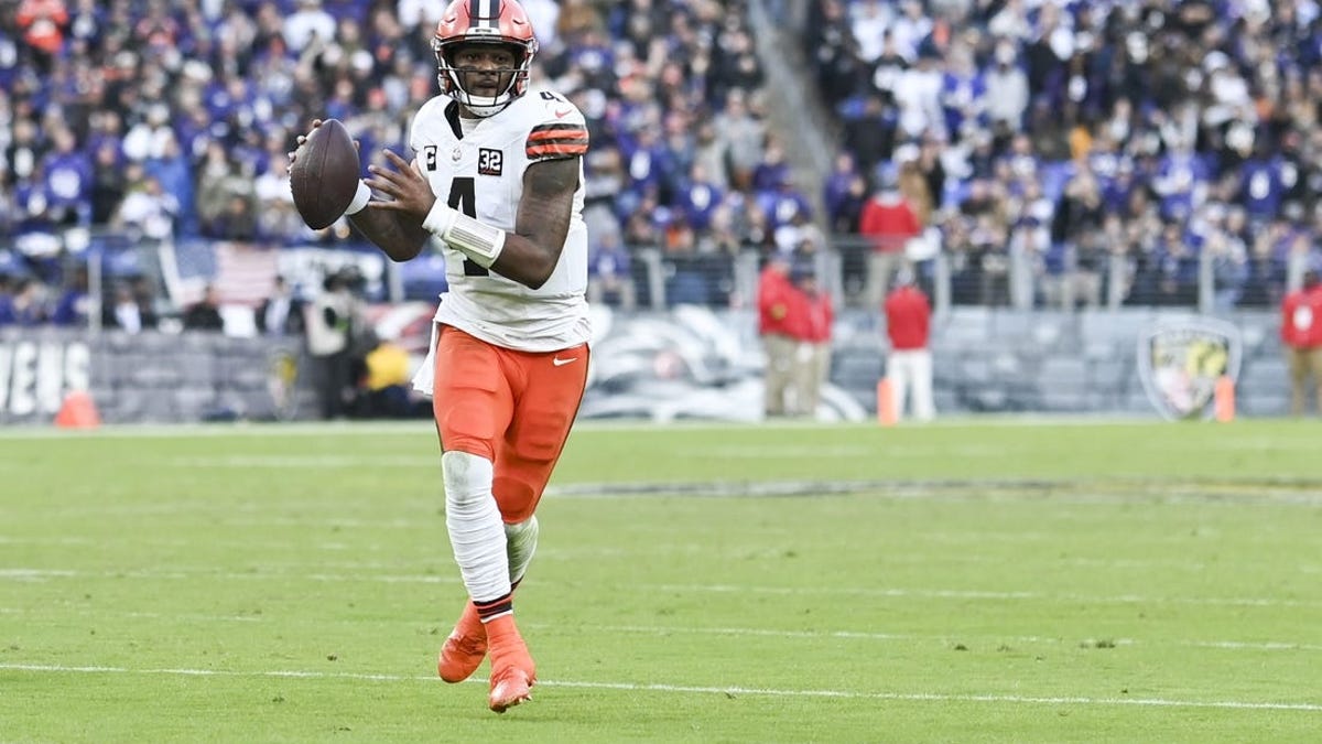 Browns QB Deshaun Watson To Undergo Season-ending Shoulder Surgery