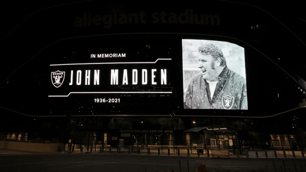 Hall of Fame coach, NFL media icon John Madden dies