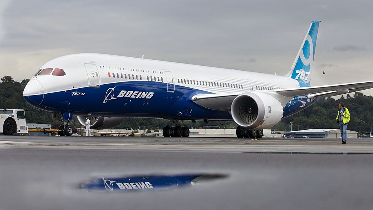 Boeing gets its biggest 787 jet order ever from Qatar Airways, the White House says