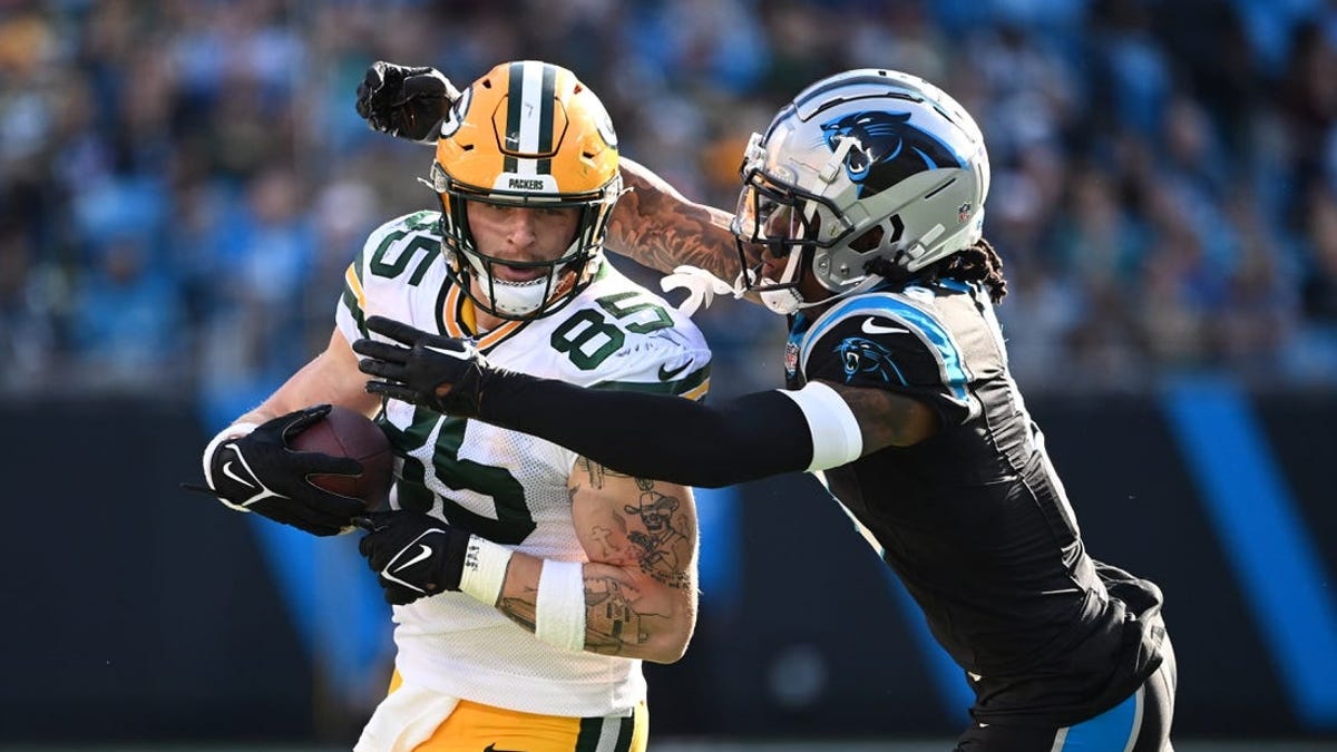 Late field goal lifts Packers over Panthers