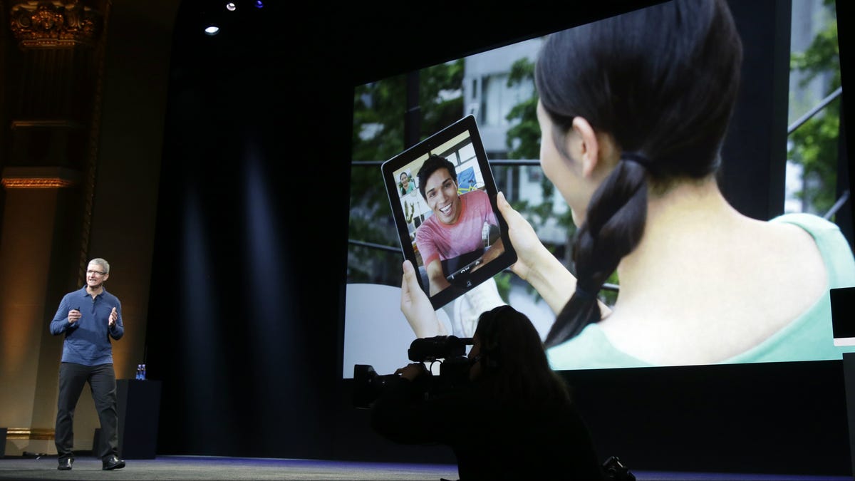 Women are the target of Apple’s iPad Mini advertising strategy