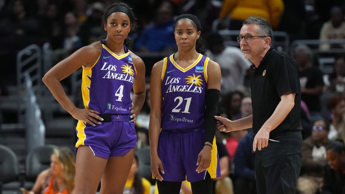 Jordin Canada scores 20 as Sparks beat Dream for third straight win