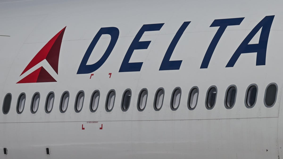 Delta says CrowdStrike outage won't dent annual profit projections