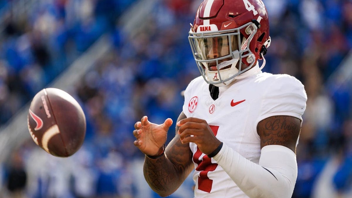 No. 8 Alabama remains in CFP chase, welcomes Chattanooga