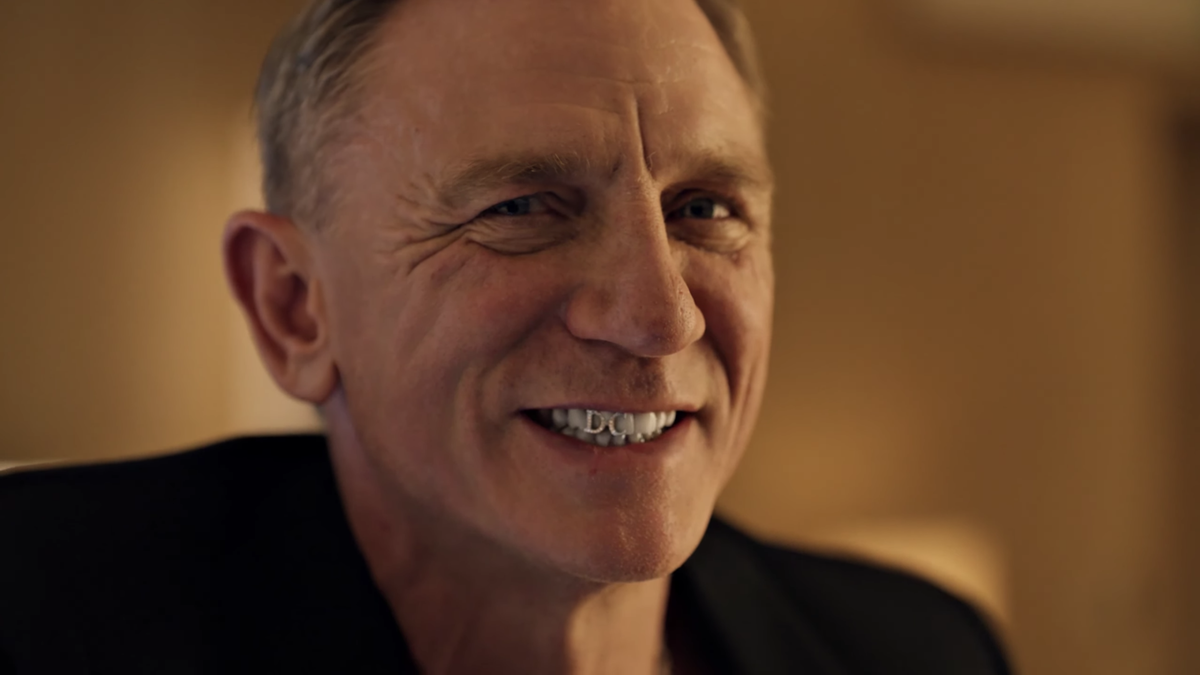 Daniel Craig dances in Belvedere Vodka's new ad